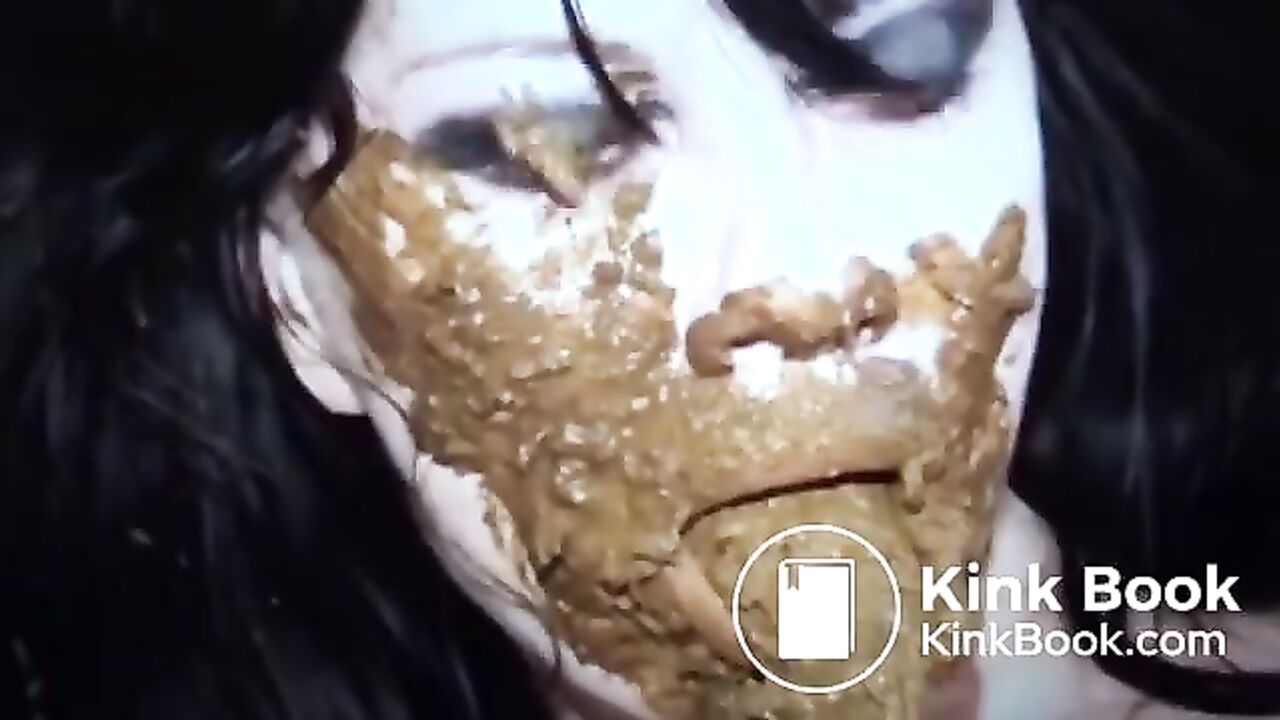 Veronica Moser gets her scat filled with her favorite kinds of poo