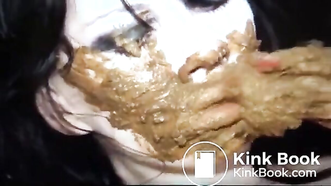 Veronica Moser gets her scat filled with her favorite kinds of poo