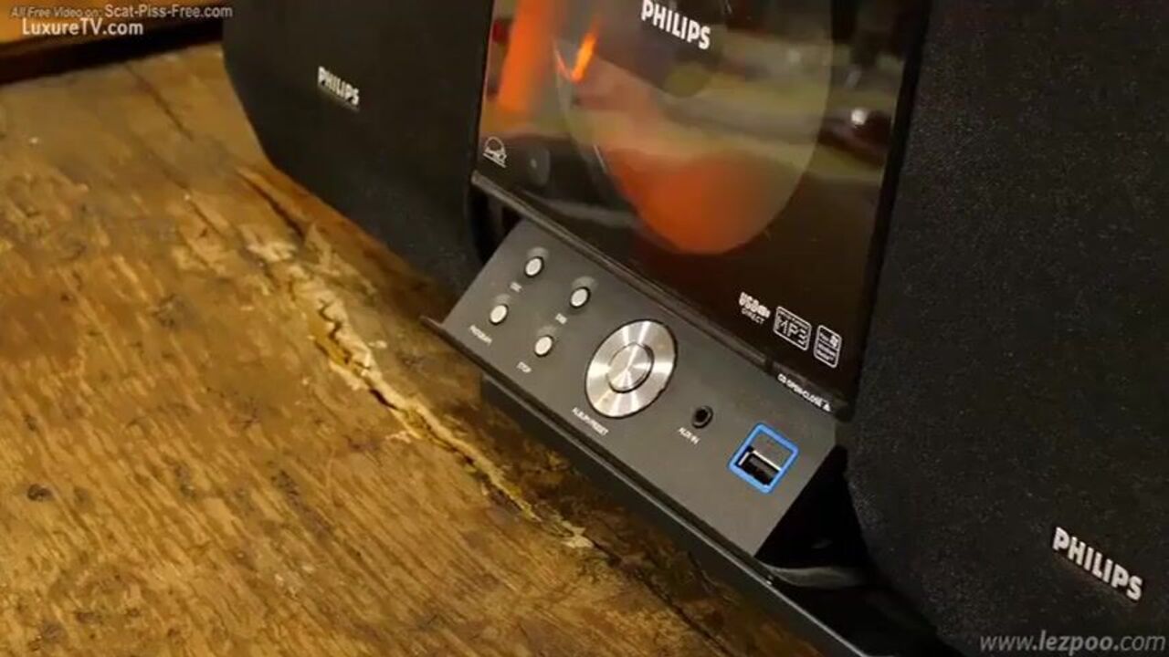 Anna Pierceson and Annabelle Lee indulge in some kinky lesbian fetish action