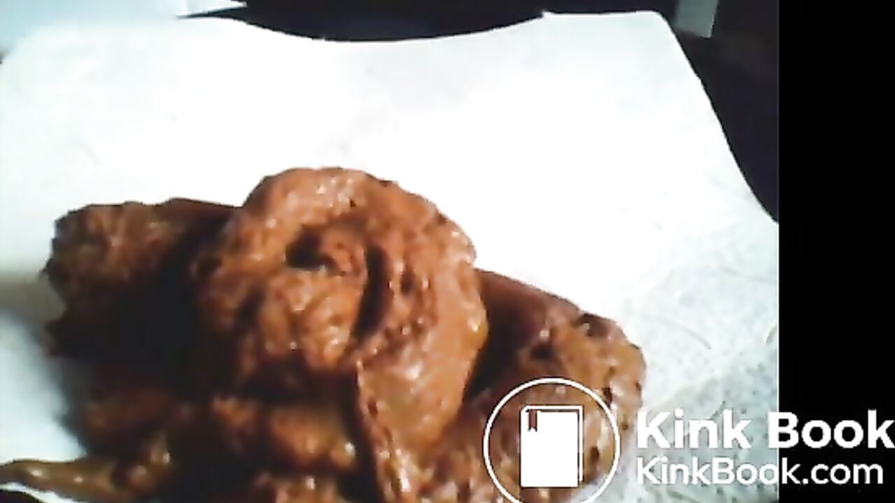 Classy Scat Ladies get their poo and assholes messy with messy solo play