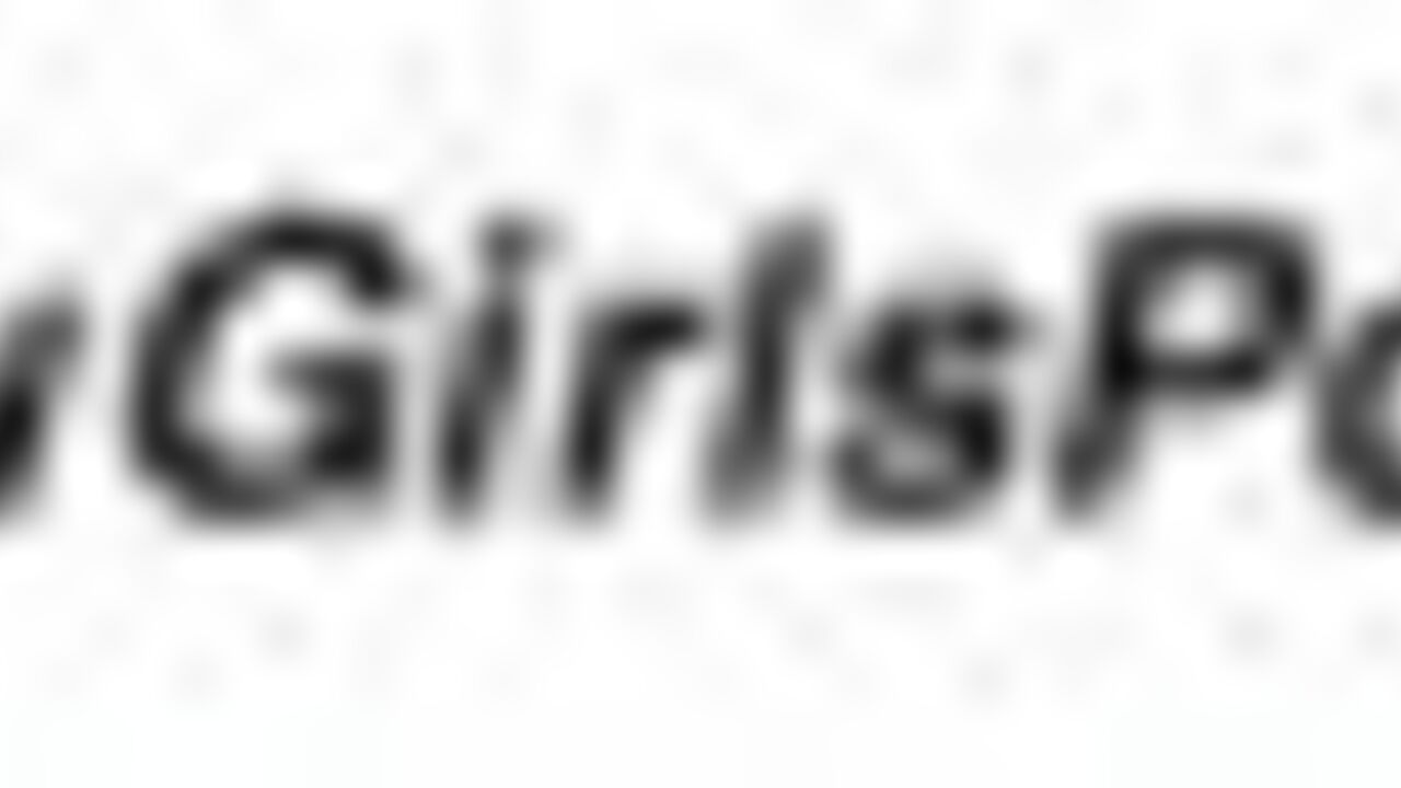 Watch this blonde slut get down and dirty in a wild scat video