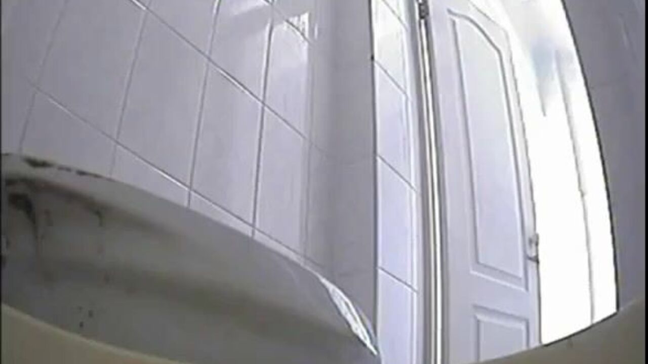 Kinky slut pisses into toilet & delivers a delicious treat on webcam