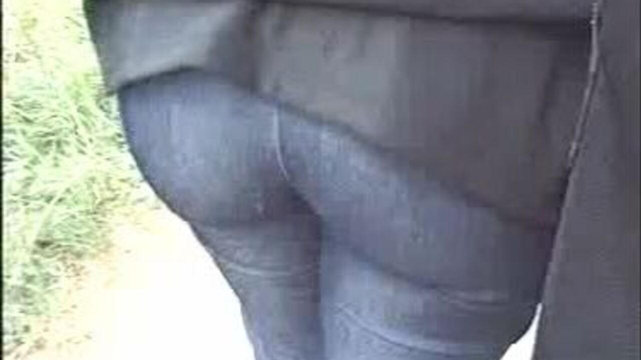 Watch this filthy slut scat & pee in this scat porn video