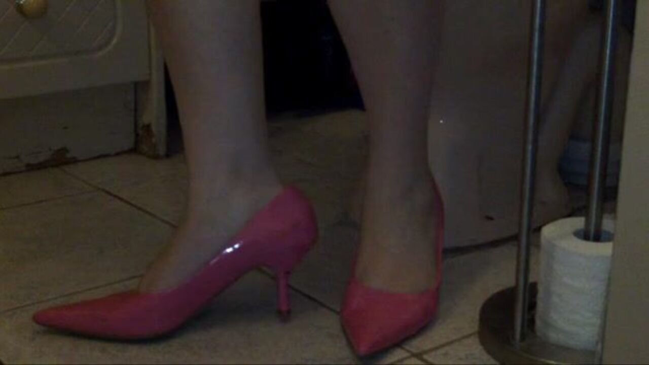 Get ready for some wild scat action with this newscast featuring a scat fetish chick and her favorite shoes!