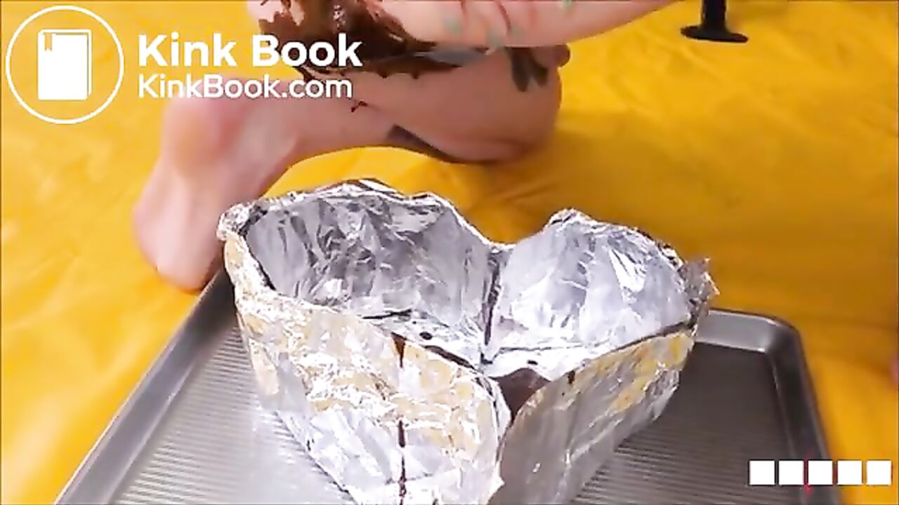 Intense scat porn with a kinky slut getting her ass farted and shitting