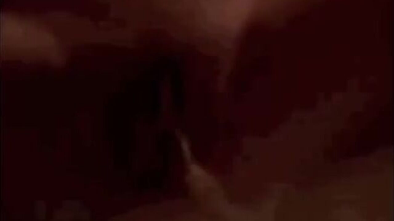 Watch this kinky slut scat and pee in solo scat porn video