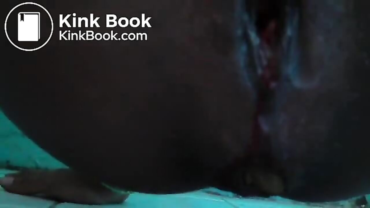 Watch this kinky scat porn video featuring a filthy scat slave getting a good hard fuck