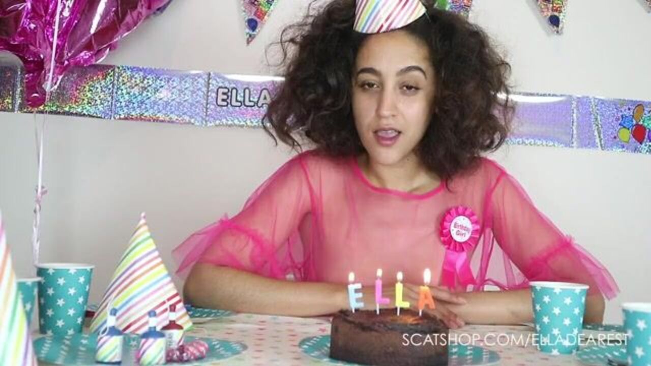 Birthday cake with a British twist - scat porn and birthday girl