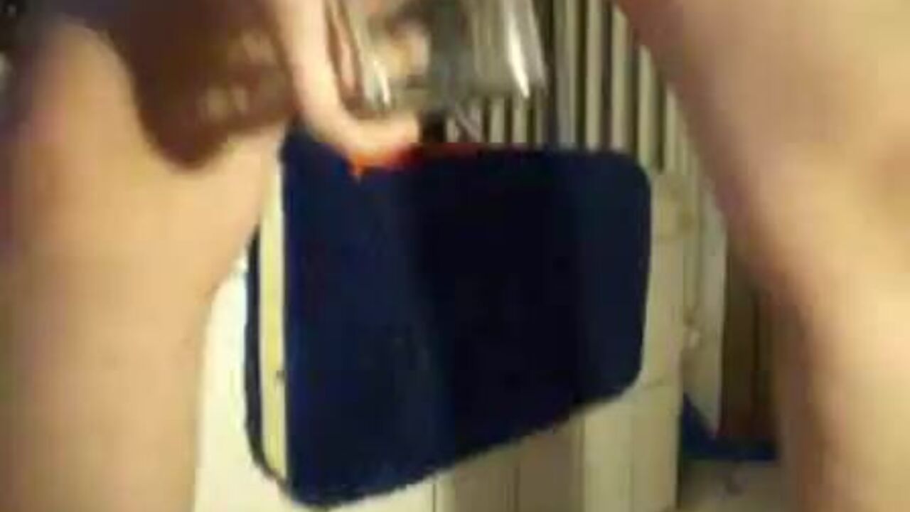 Watch this chubby slut's fat ass and scat on webcam in a self-teasing tape