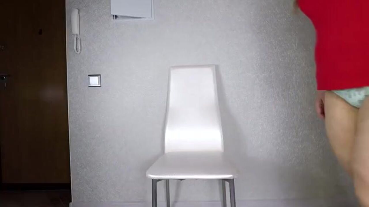 Watch this chubby MILF smother her juicy ass in panties and spit it all out