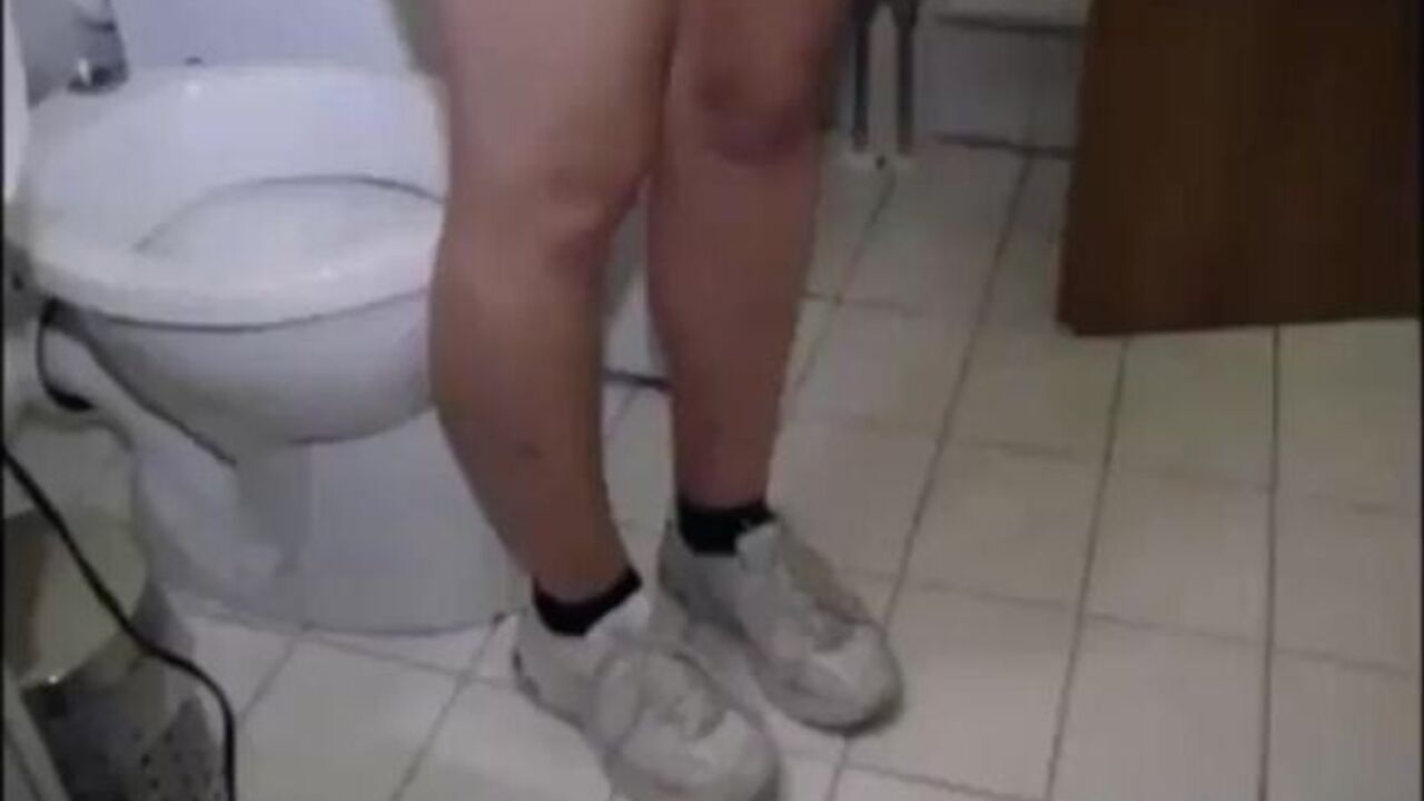 Watch this filthy slut squirt like a fountain while getting her scat pounded