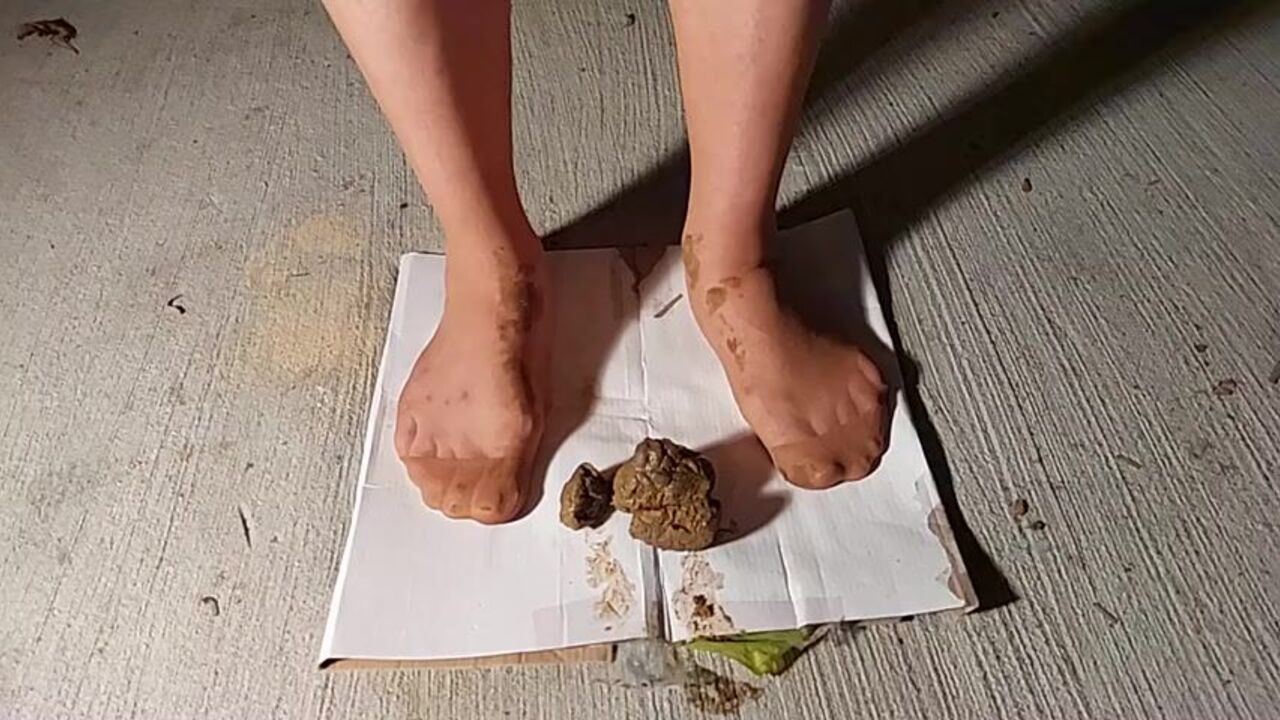 Get ready for a filthy mess as you watch this dirty feets trampling and pantyhose fetish video