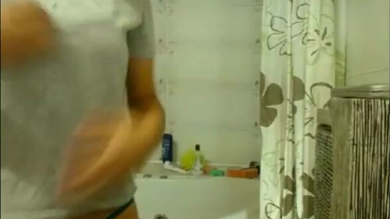 Kinky scat-eating and pee-drenched poo-filled action with kacken-loving women