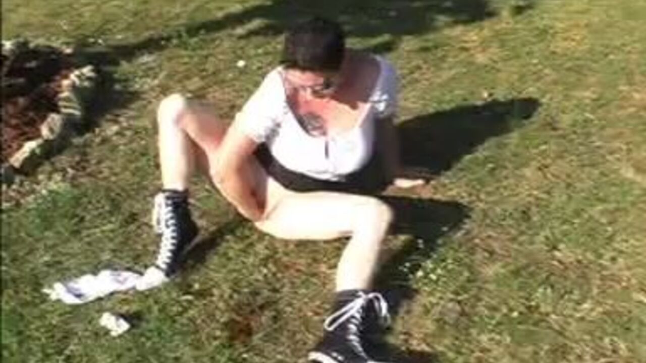 Watch this kinky scat porn video with a scatty slut getting off