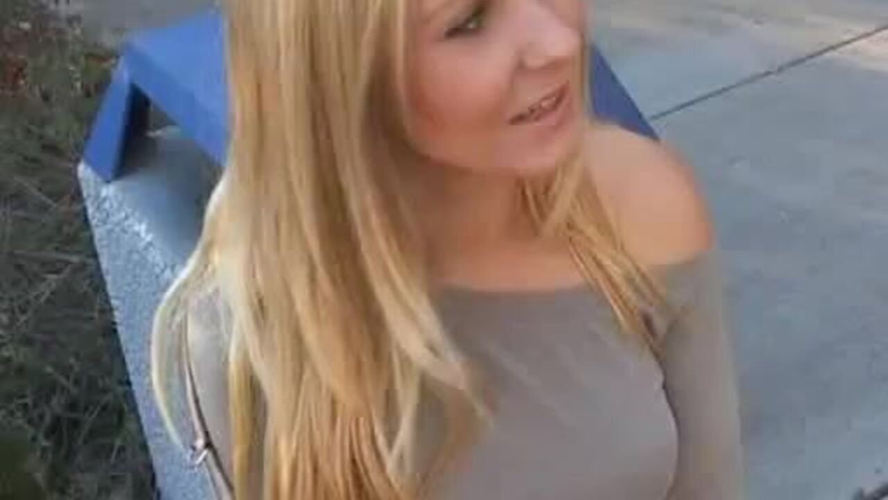 Blonde slut gets her pussy pumped and pooped in this hot scat video