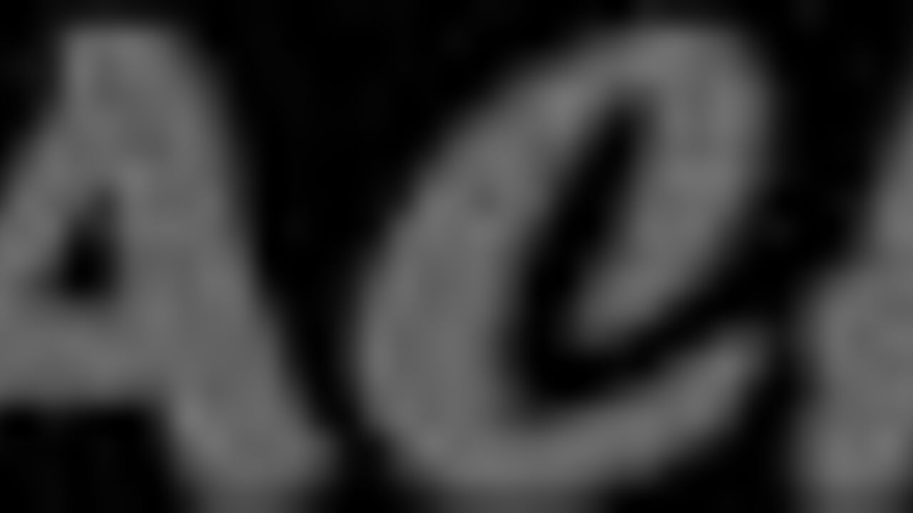 Check out this steamy wetfart video featuring scat and enema action!