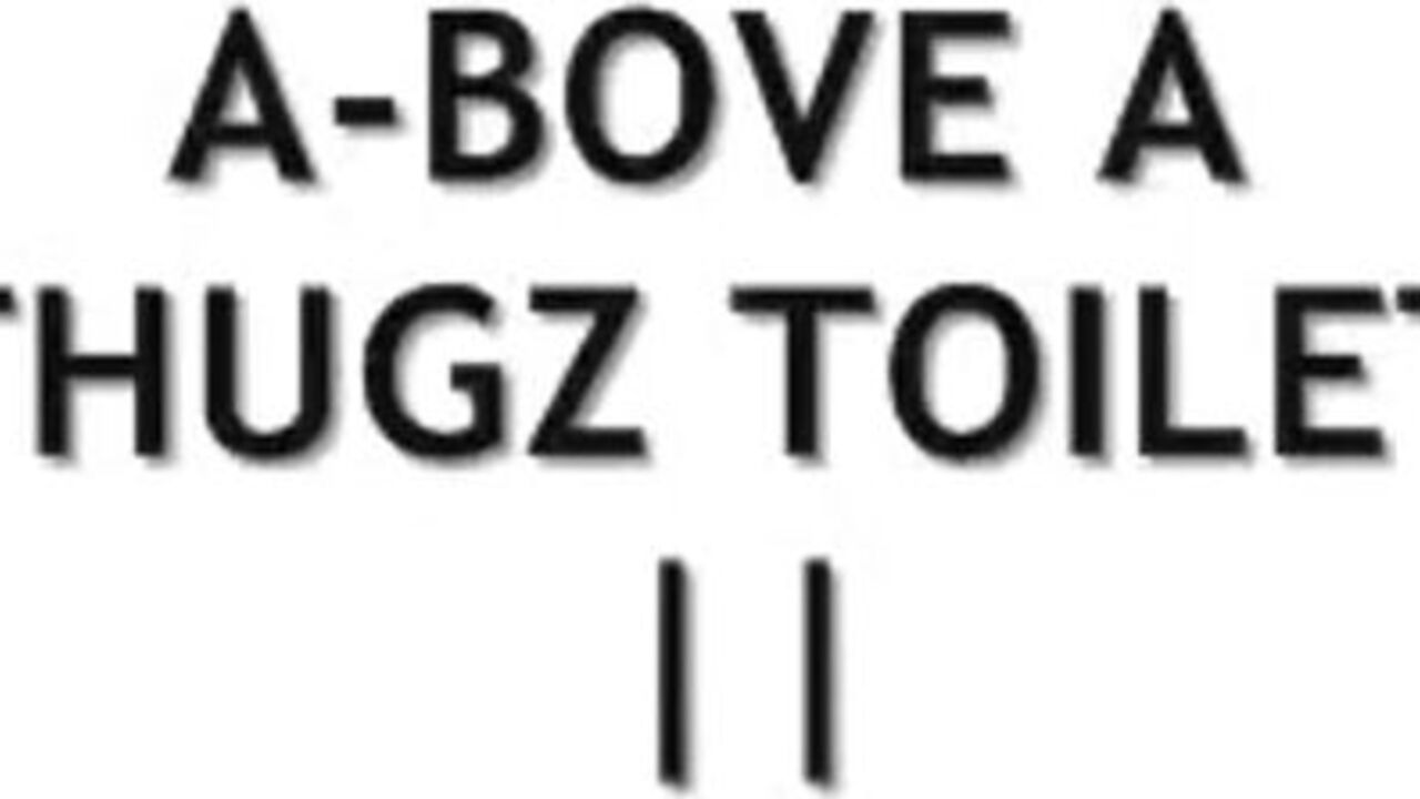 Watch this white thug pee and scat in a voyeuristic way