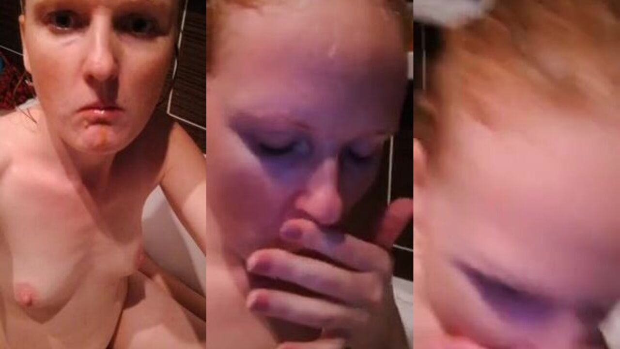 Watch this filthy pornstar scat and swallow her own load