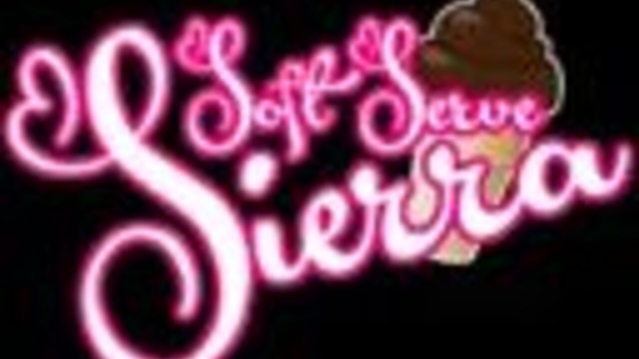 Watch this slutty chick hold it in for hours and beg for more