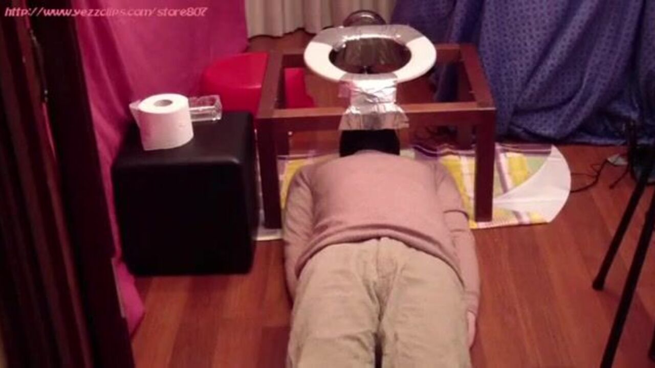 Lucky guy gets to fuck a filthy scat slut in this wild video