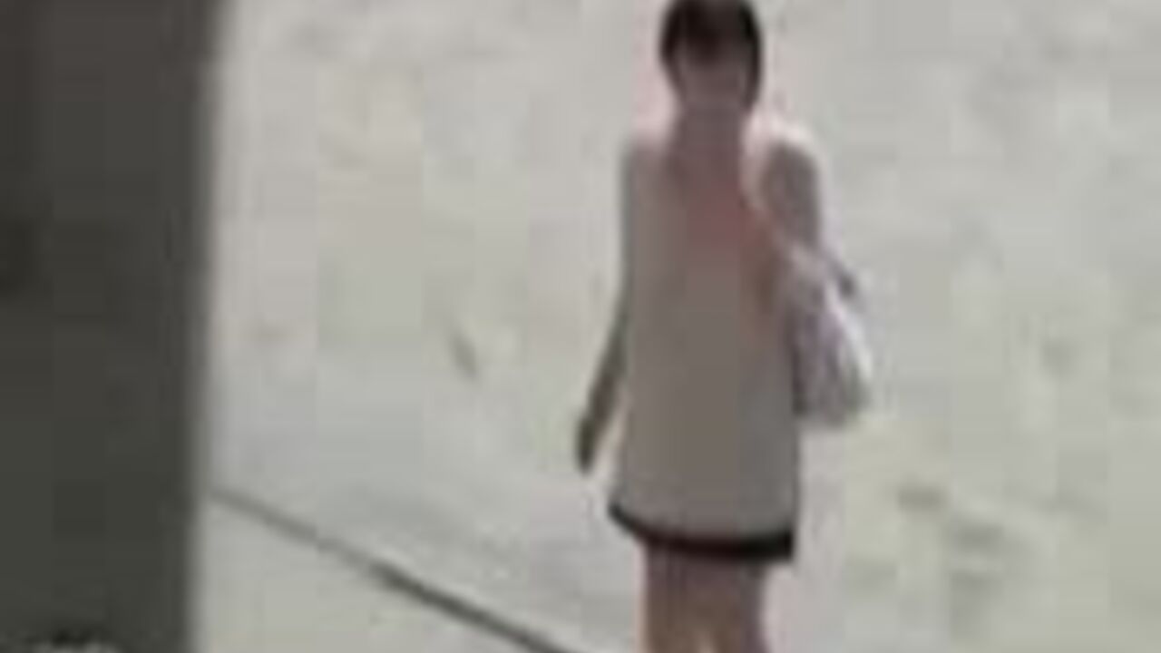 Watch this kinky Japanese slut scat in public like a pro!