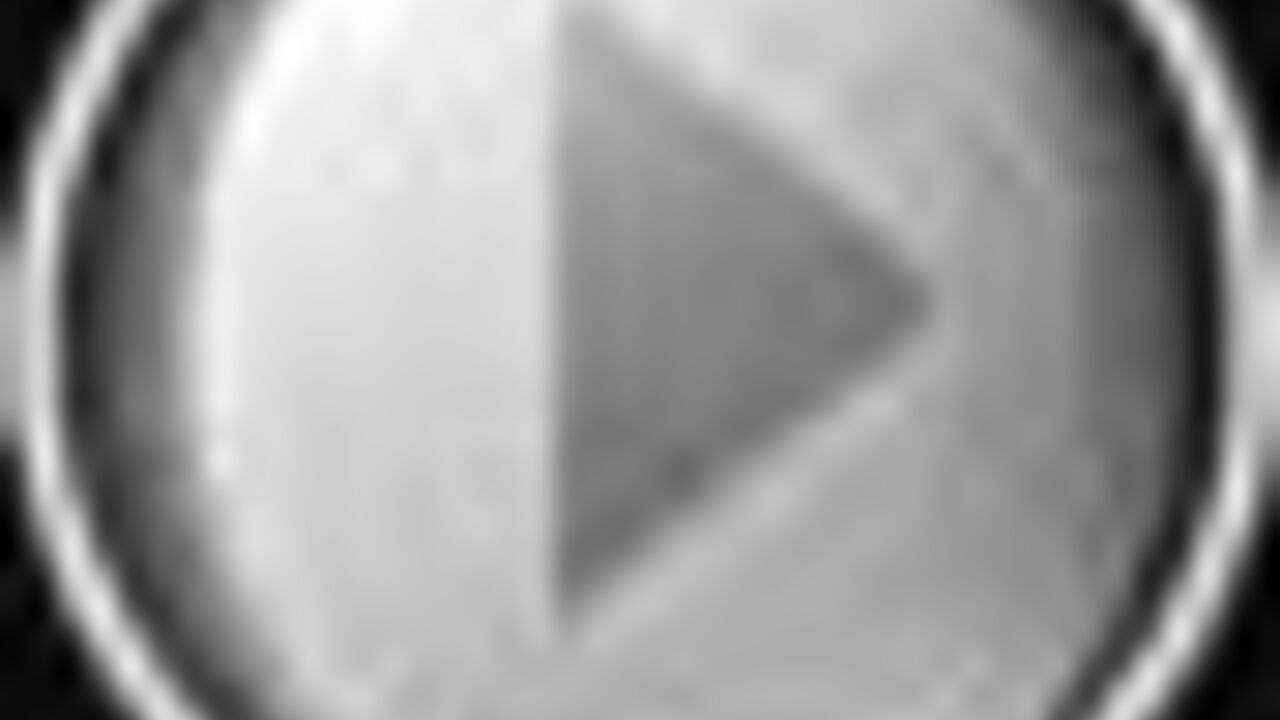 Watch this pretty girl scat and humiliate her scat slave in a dirty scat video