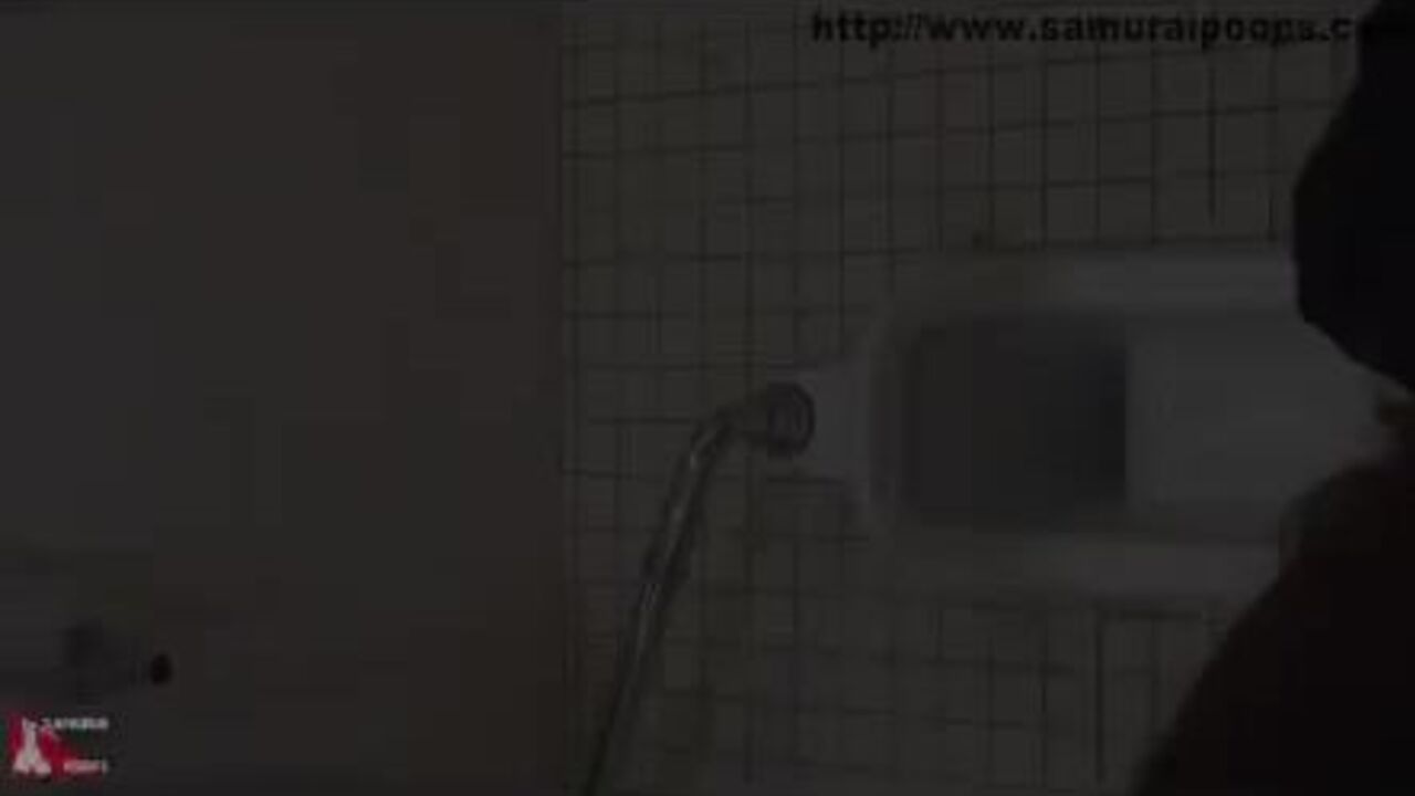 Unsensored Japanese scat porn: diarrhea in public toilet - scat porn footage
