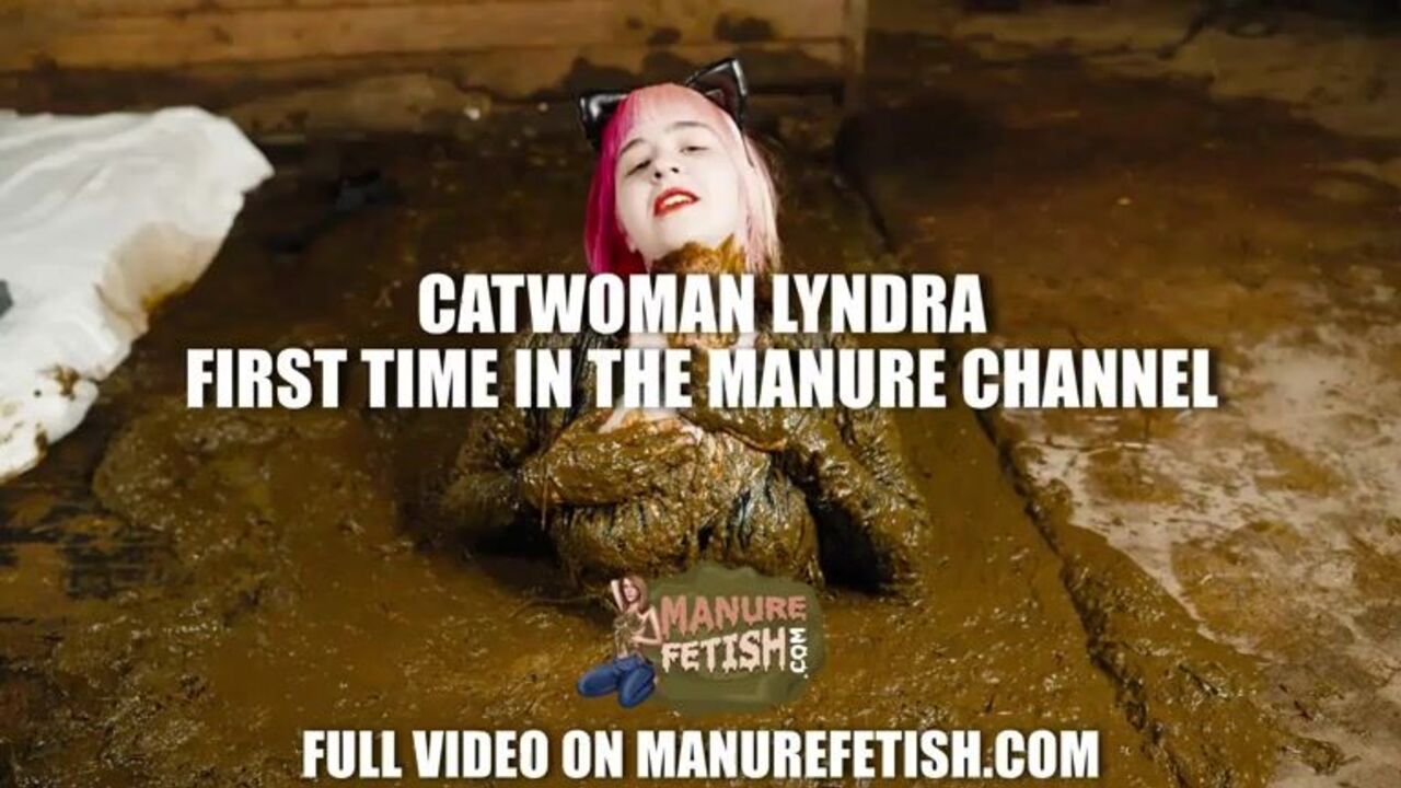 Lyndra, the scat-loving catwoman, gets off in a dirty scat video