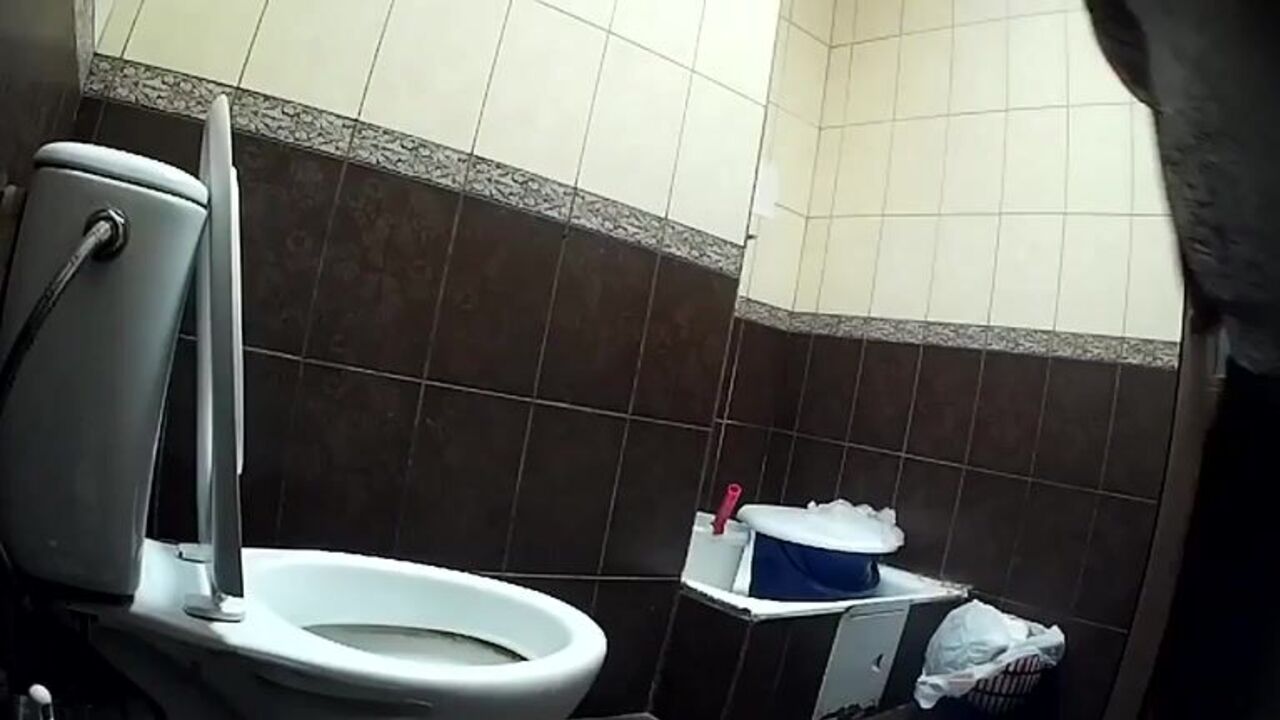 ThisVidcom - Voyeur scatters his load in a scat video like a pro!