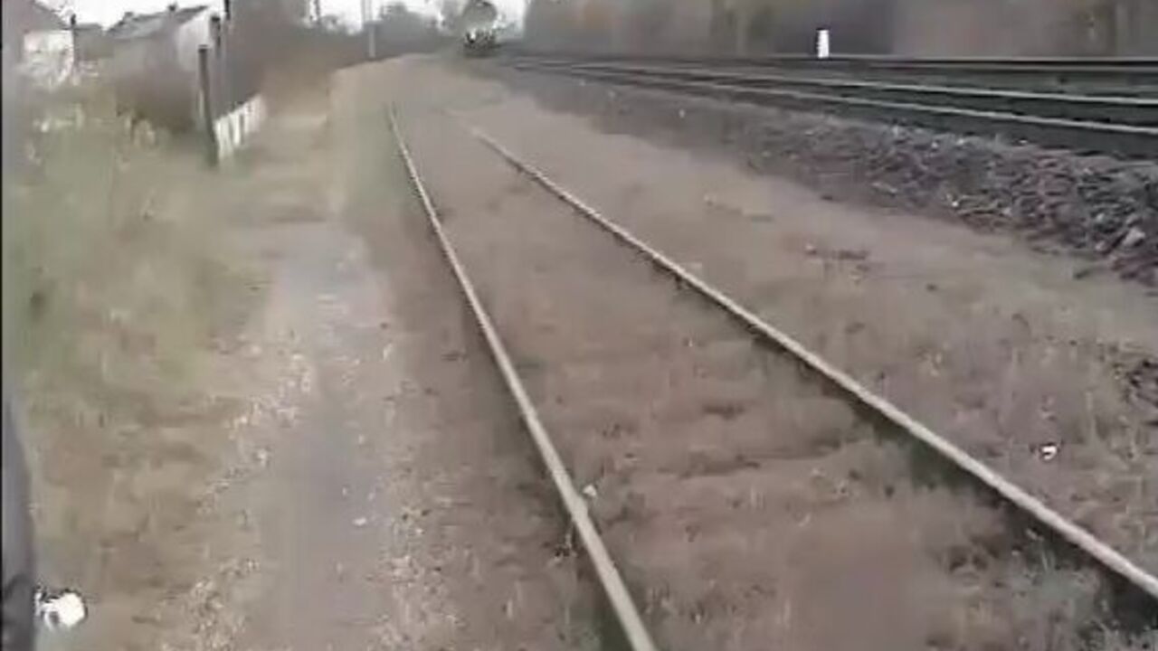 Amateur slut gets a public scat on the road and takes it in the ass