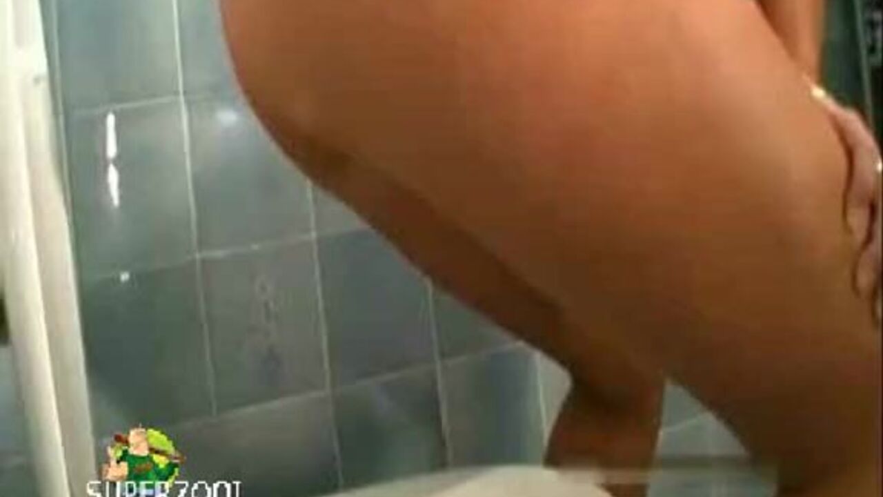 Blonde slut takes a filthy load on her ass after cleaning up