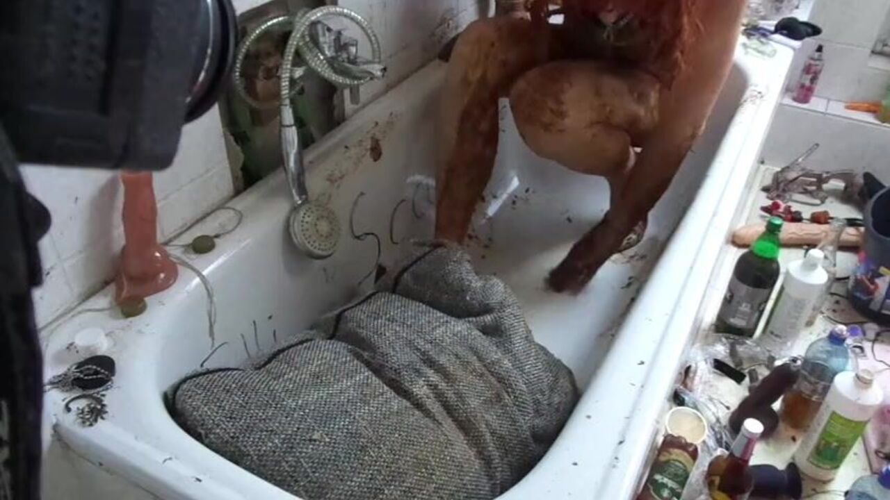 Sylvia, Andrea, Badeanzug, and others share their kinky fantasies in 4D8DD12