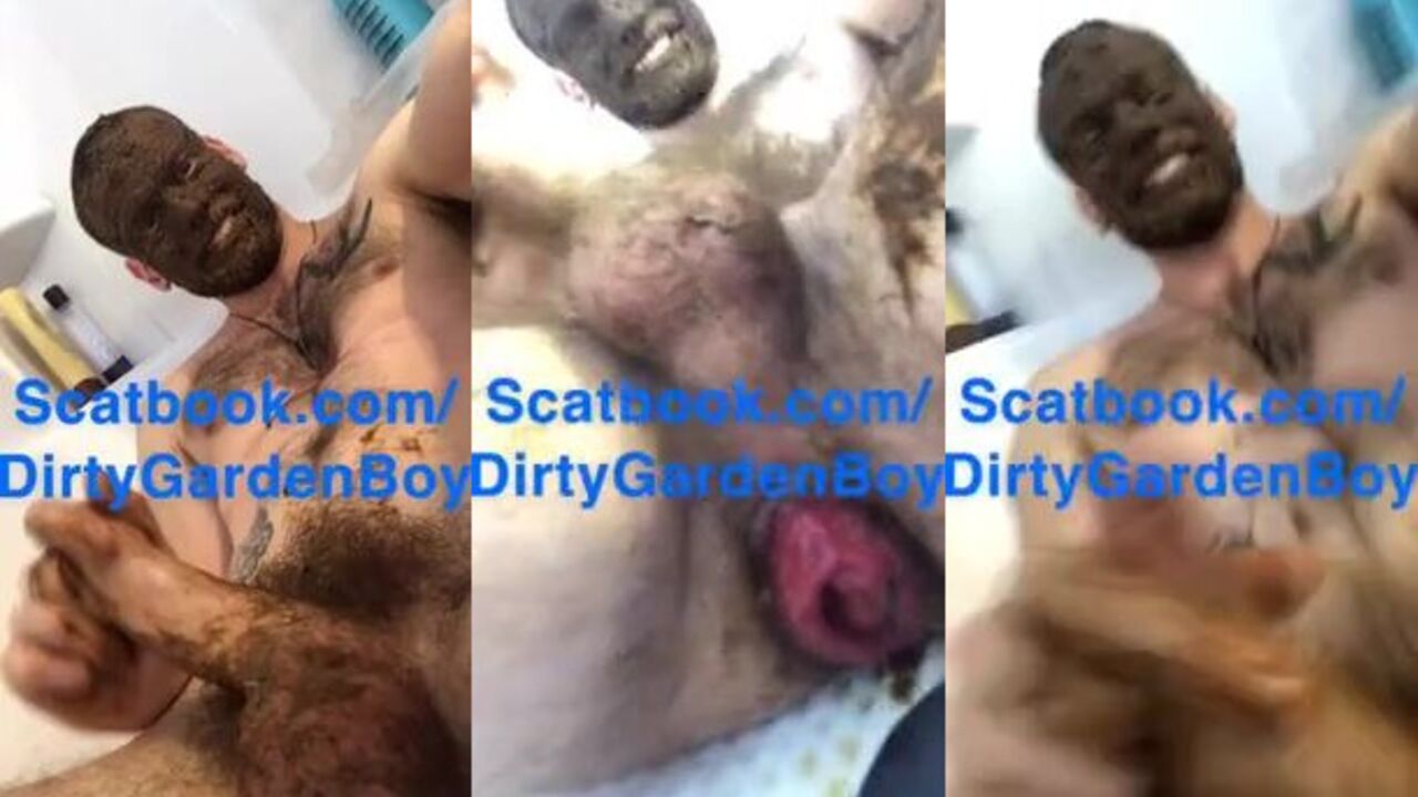 Watch this kinky guy play with his scat like a pro!