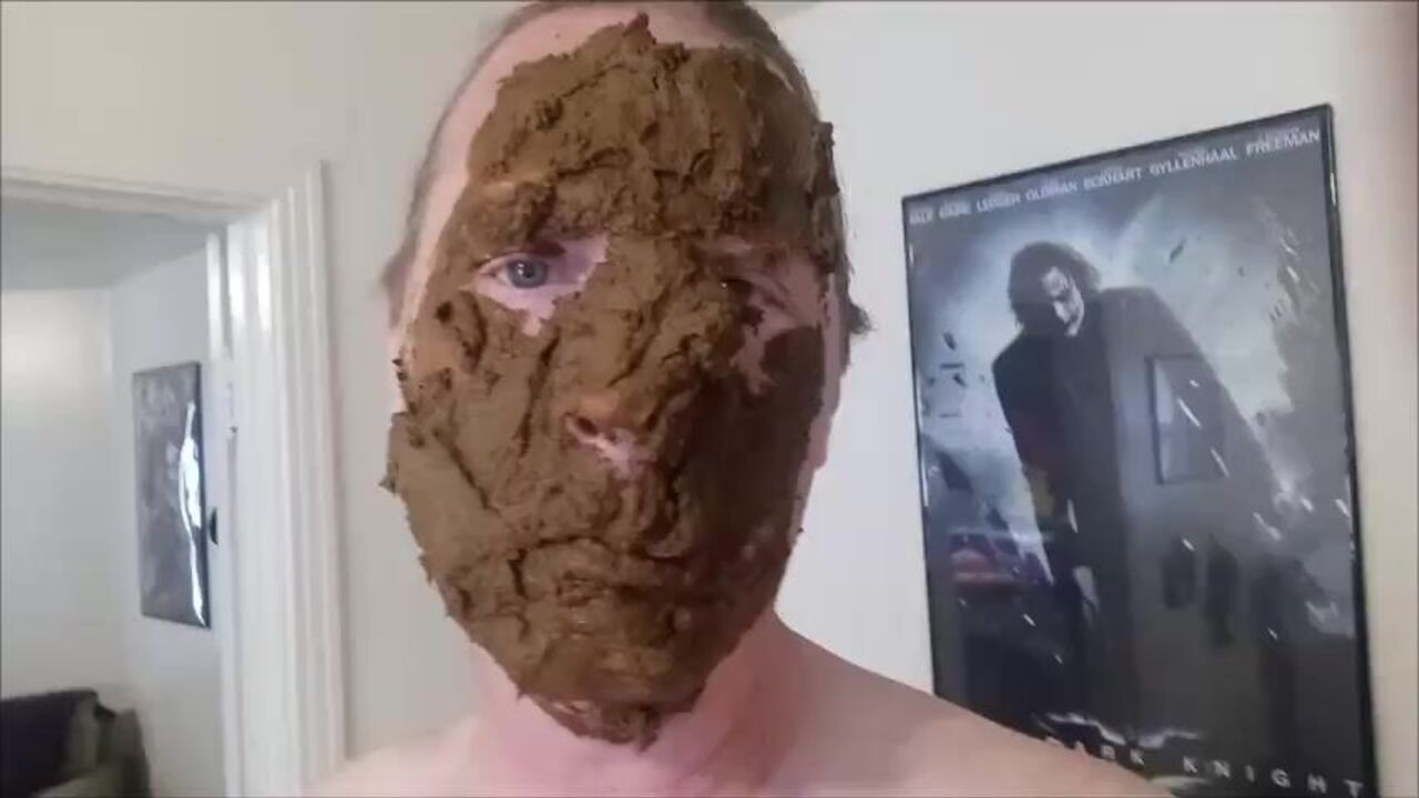 Watch this amateur slut talk dirty & get a sticky facial