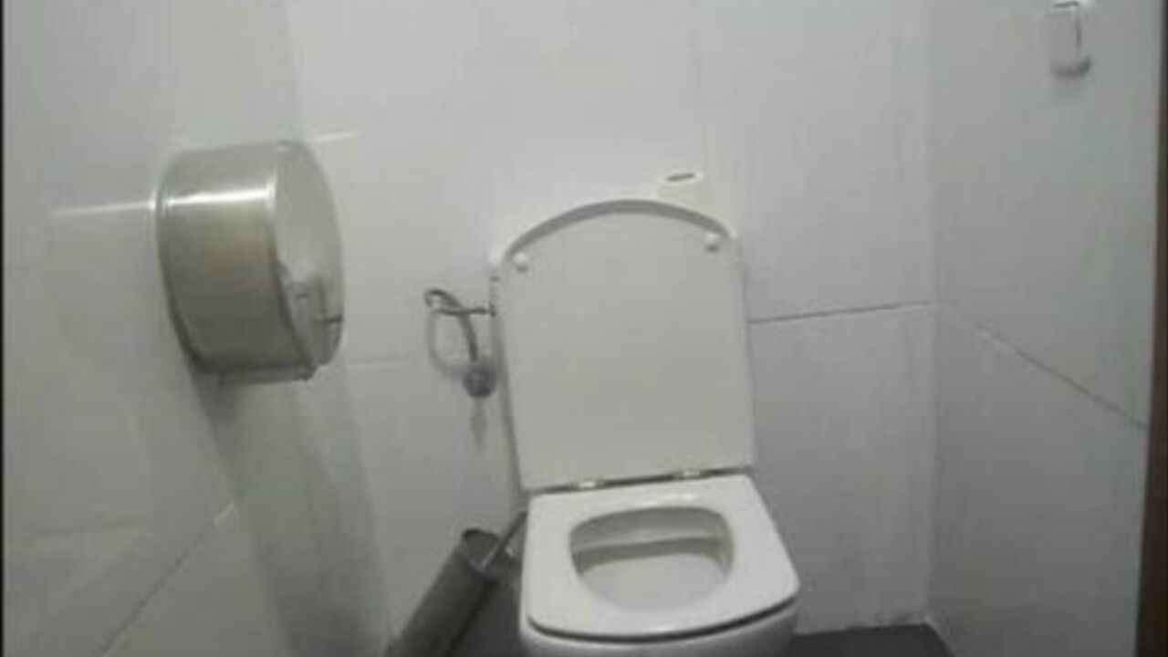 Watch this scatty slut get her big ass drilled hard in Hand