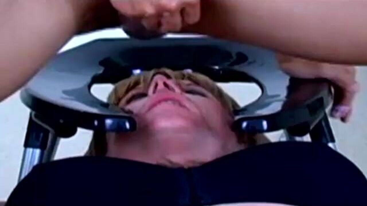 Kelly Swallows swallows a piss enema while getting her pussy drilled