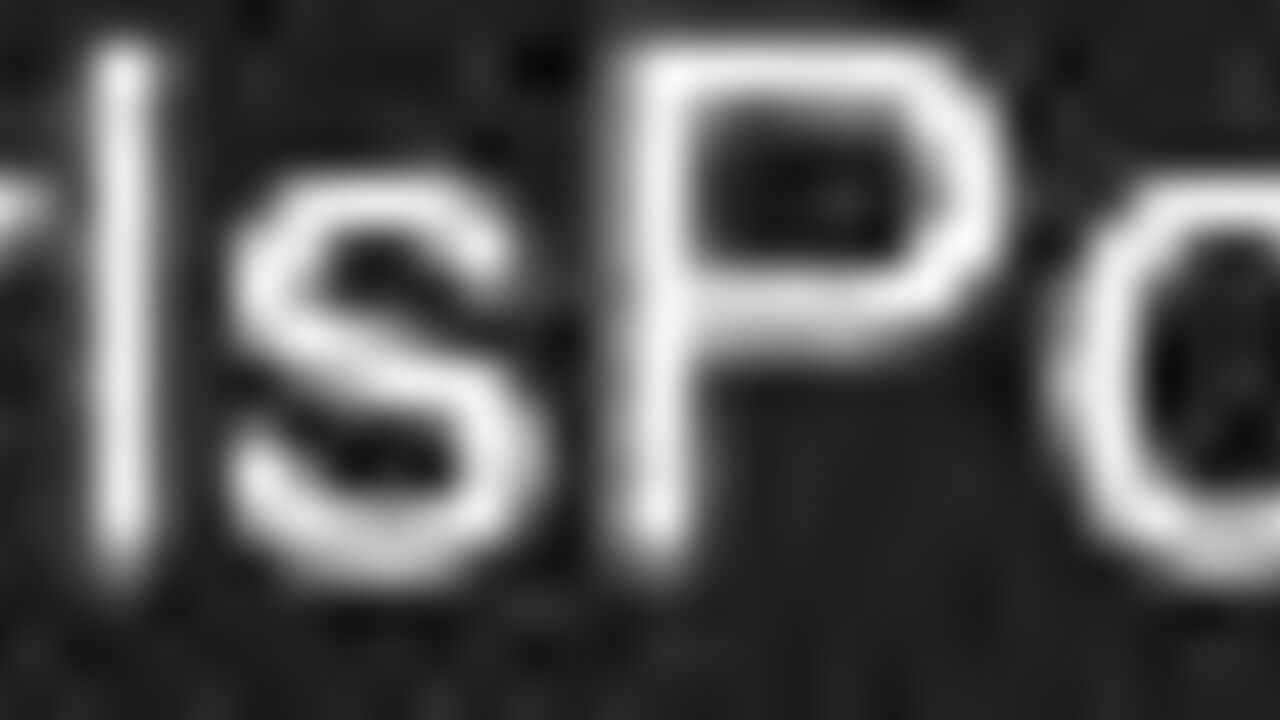 Tiffany's Custom For Ron: A kinky scat video with Tiffany and her custom slave