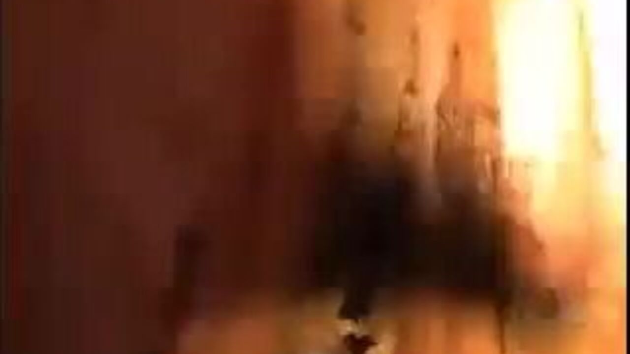 Watch this kinky woman spread her ass and get drenched in her own golden juice