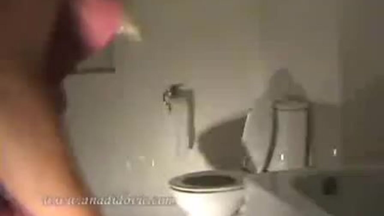 Watch these hot babes pee on the toilet like a pro!