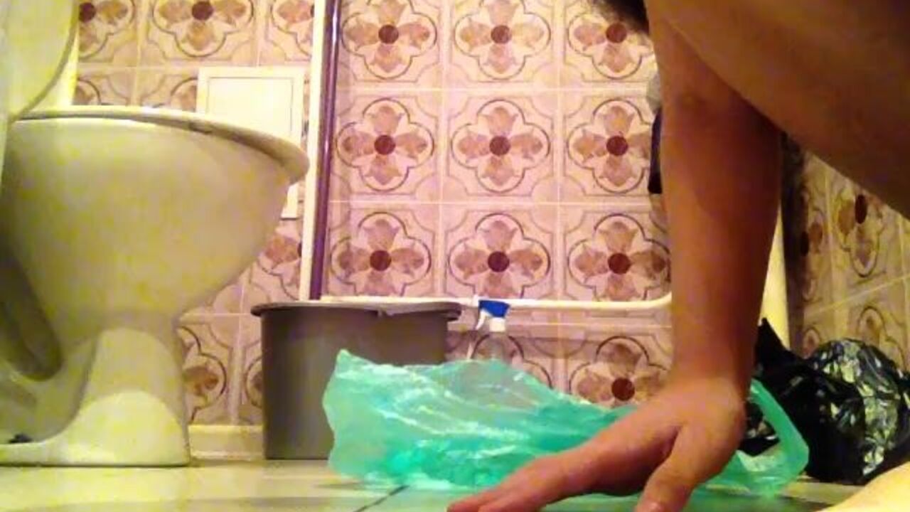 Watch this dirty-talking girl with a scat fetish get her filthy finger sniffed and pussy drilled in plastic