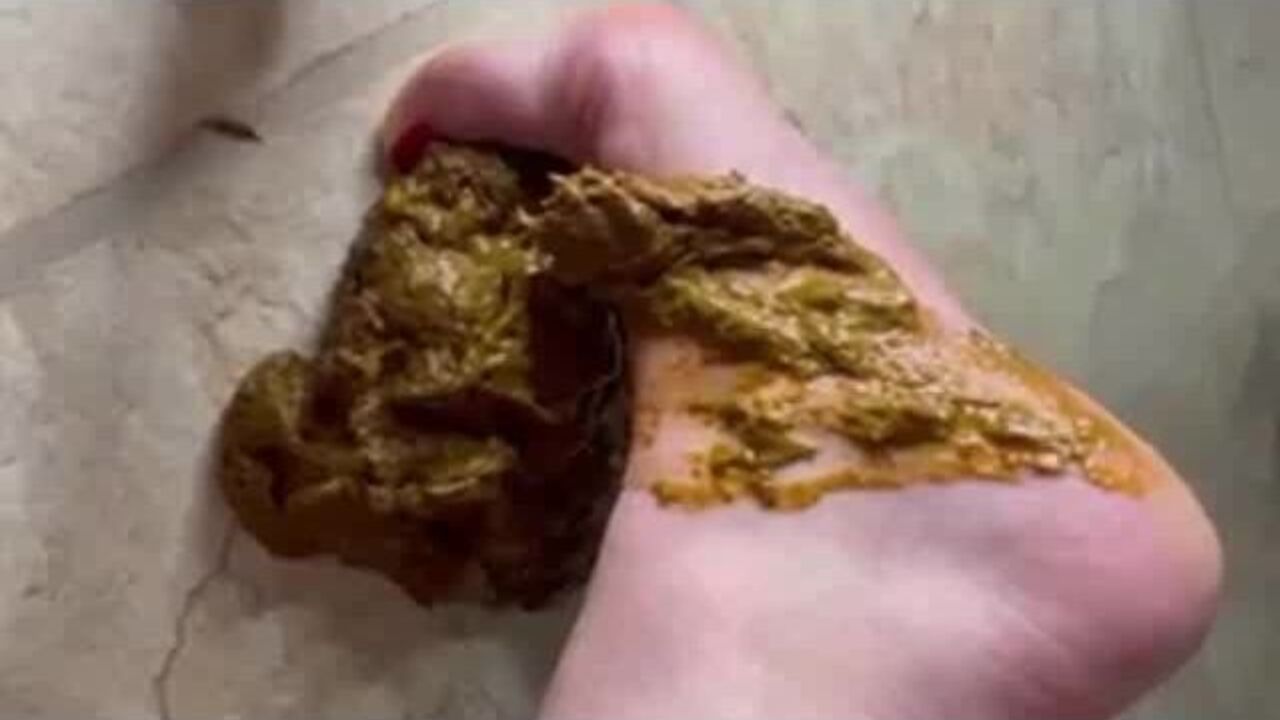 Watch this life-affirming scat video of a scat porno addict getting off in a variety of ways