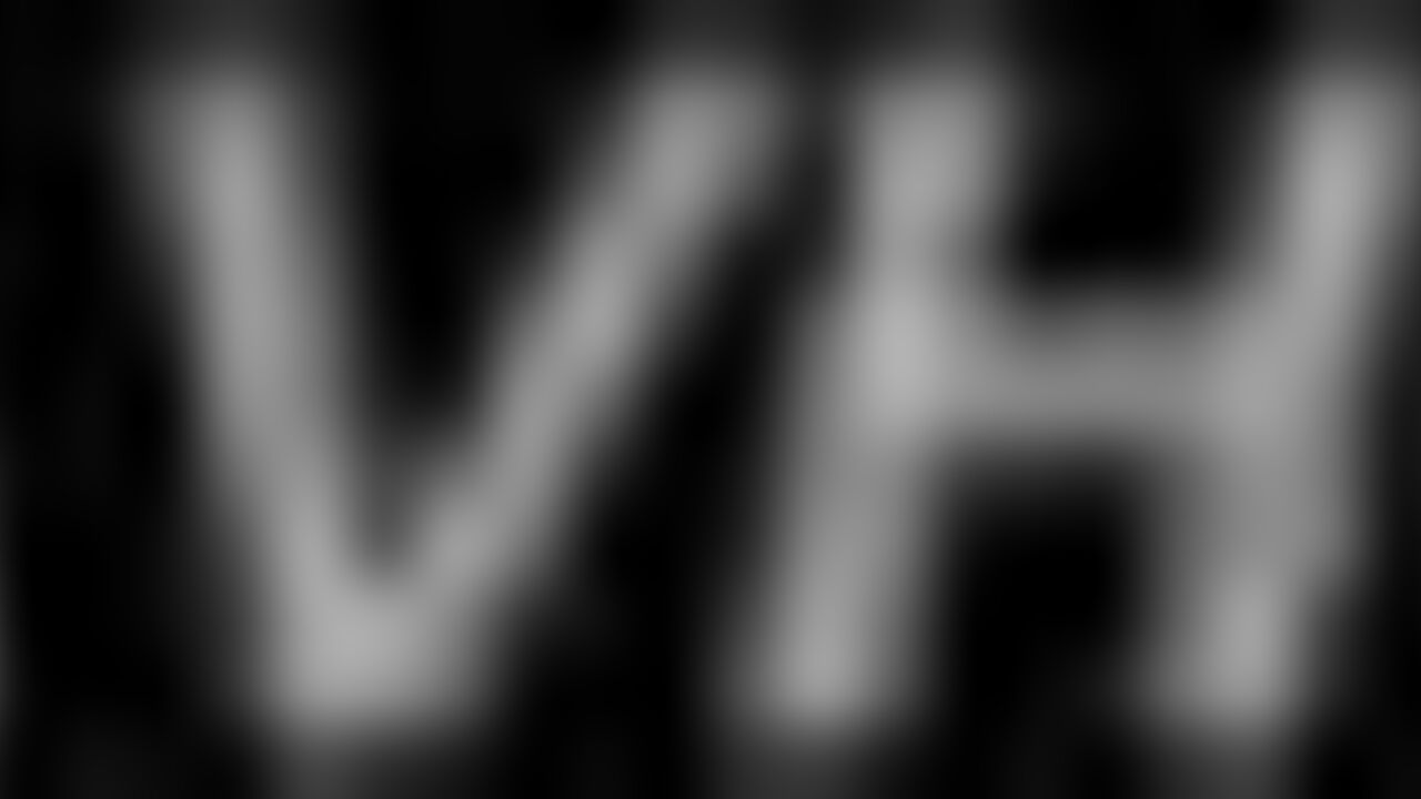 Get off to this scat video of a poop slave getting off with a hot facial