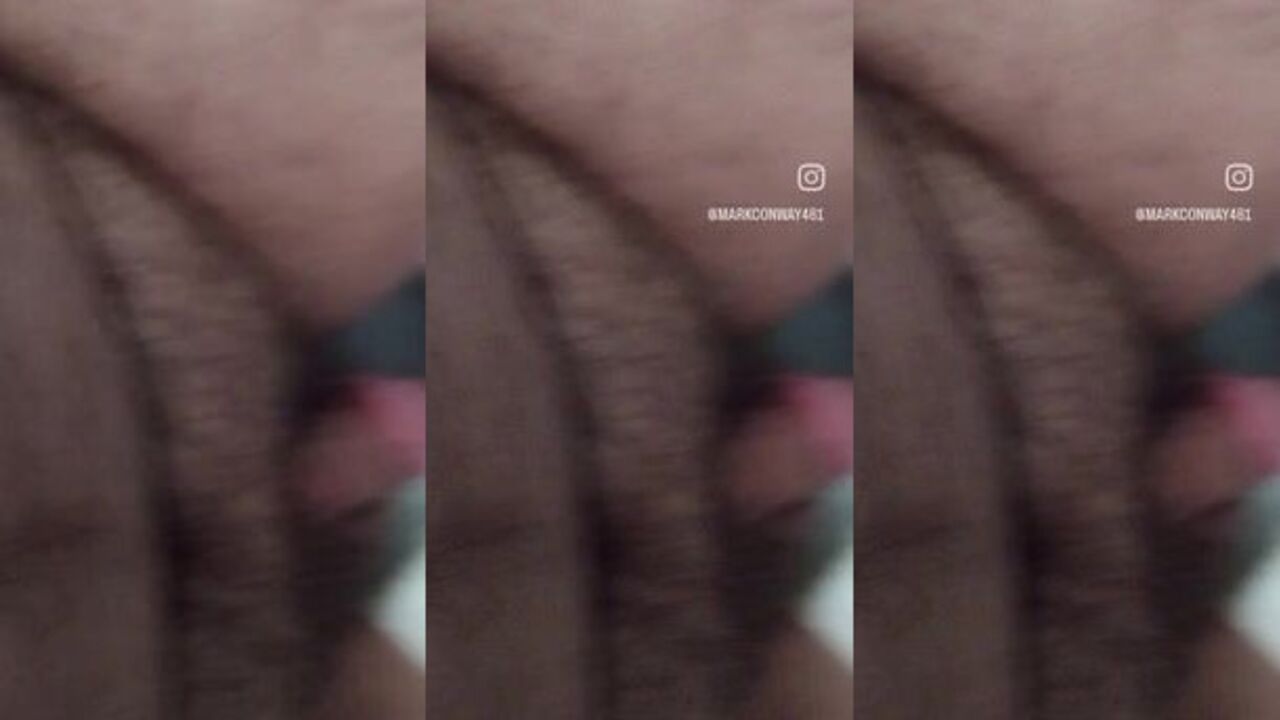 Check out this filthy video of a kinky babe taking a leak in the toilet