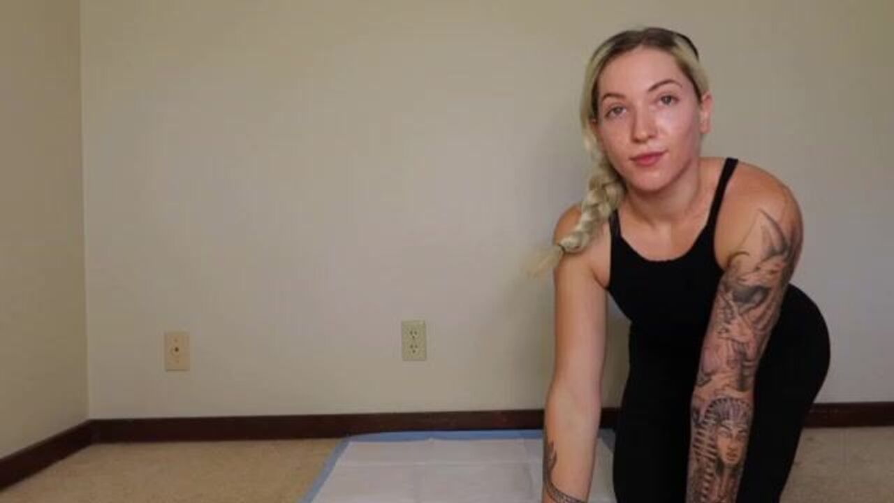 Watch this classy slut get her poo-drenched pussy and ass stuffed with hot jizz