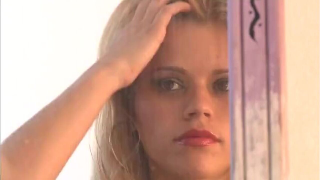 Watch Sheilin, the solo scat girl, get naughty and dirty in her own homemade way!