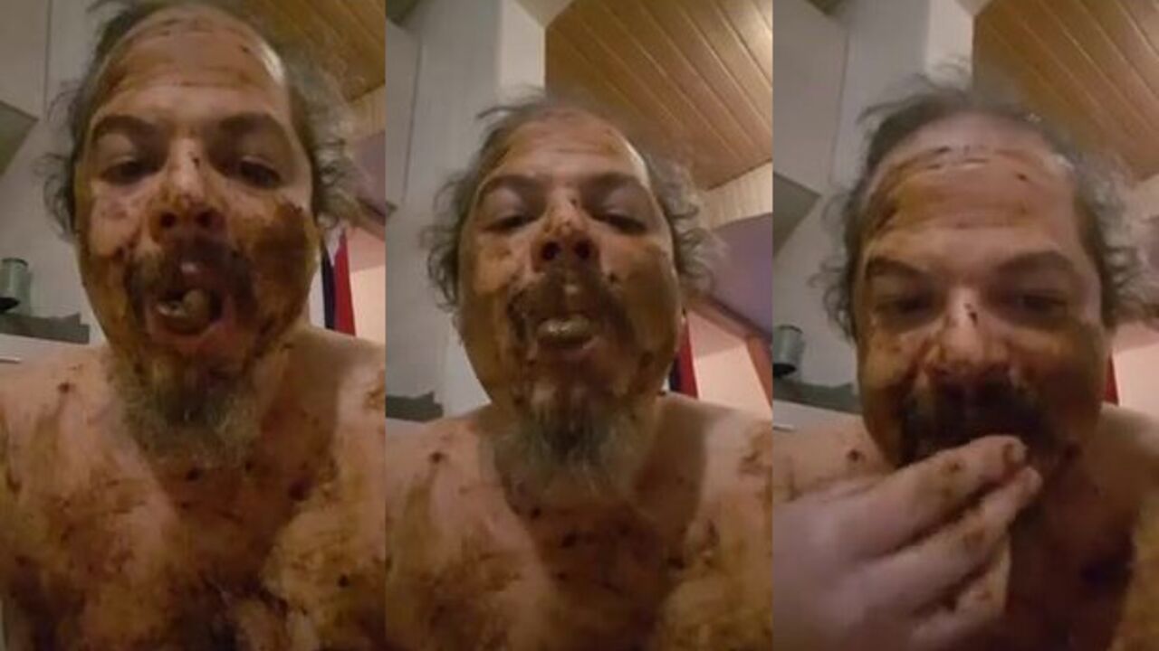 Watch me swallow my own load in this filthy scat video