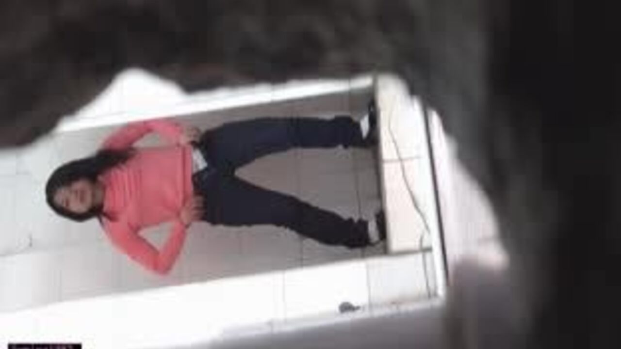 Watch this Chinese slut get her scat examined and ravished in a diarrhea frenzy