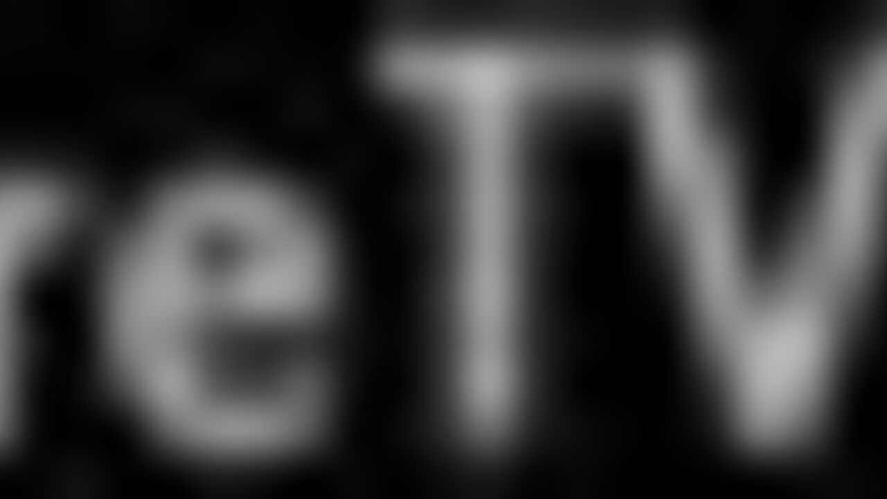 Get ready to pee, eat scat and cum hard in this kinky re-enactment of a pissing contest