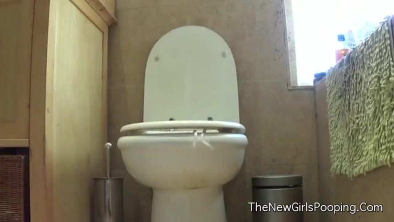 Anna's 2nd scat video: a dirty, kinky scat porn adventure