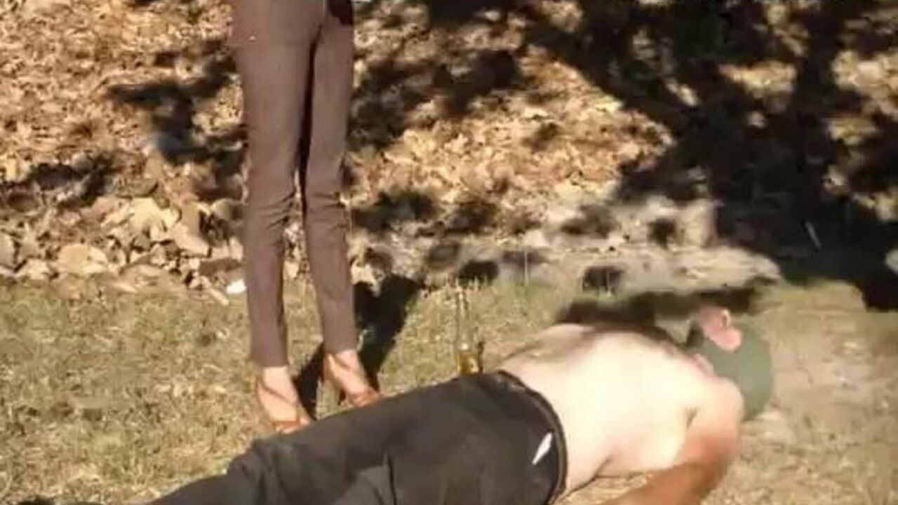 Posh scat slave gets her holes drilled in a wild d4bc7723-a6b8-4c09-9572-